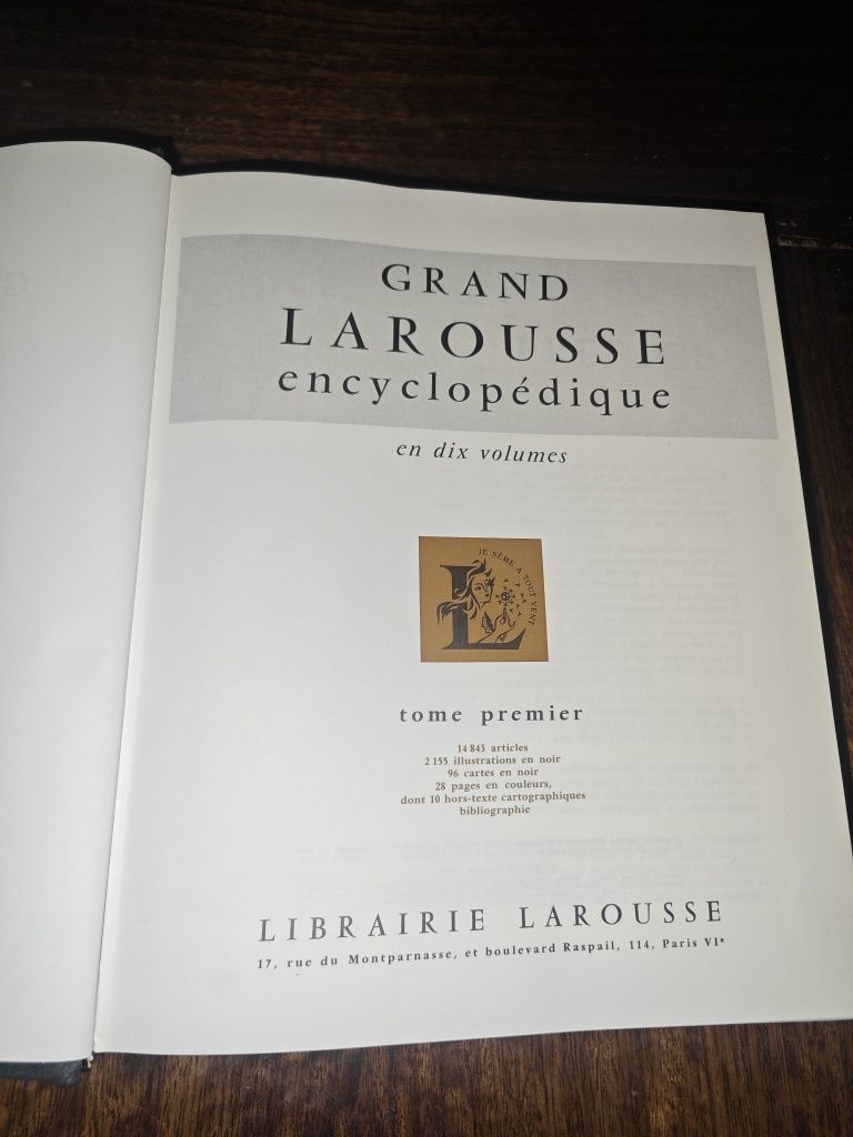 Grand Larousse encyclopédique 10 volumes + 1 suplementar