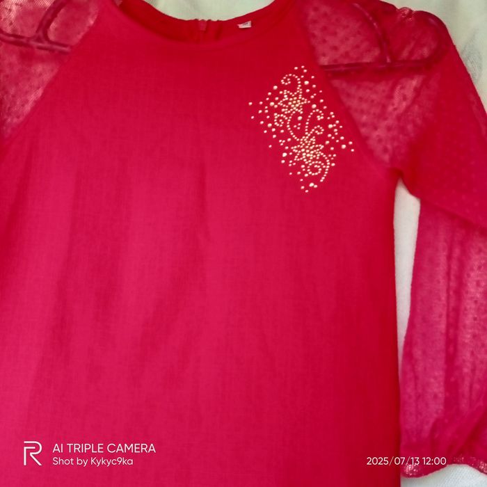 Чудова червона сукня