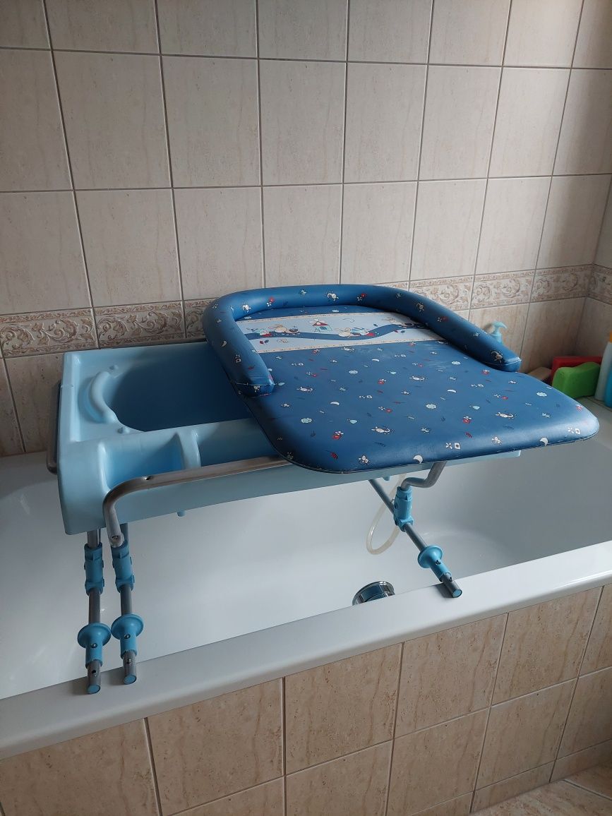 Przewijak z wanienką