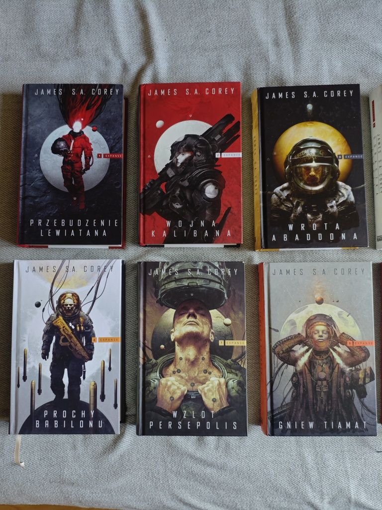 Książki The Expanse James S.A Corey jak nowe
