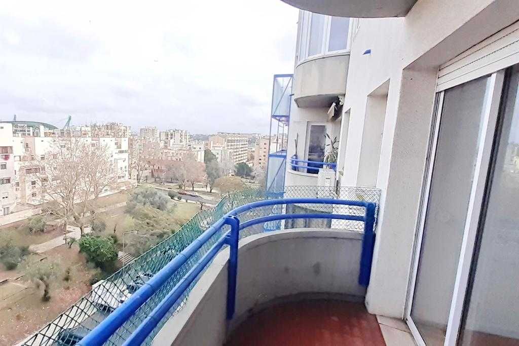 Apartamento T3 em Telheiras