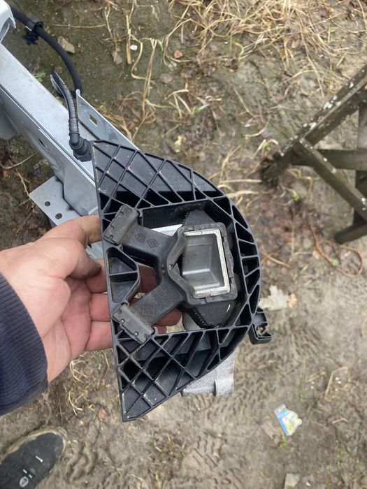 подушка двигателя рено 0,9