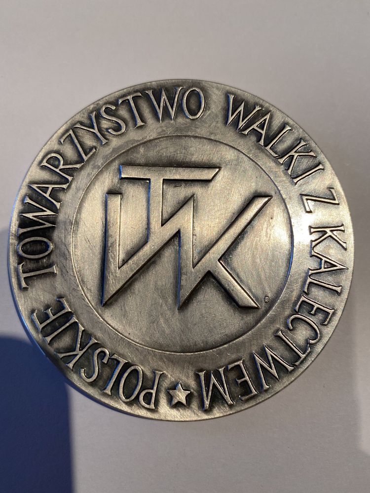 Medal Towarzystwo Walki z Kalectwem 1983. Mennica Państwowa