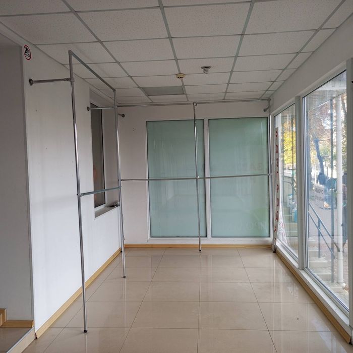 Оренда магазину, по вул. Ставицька 65