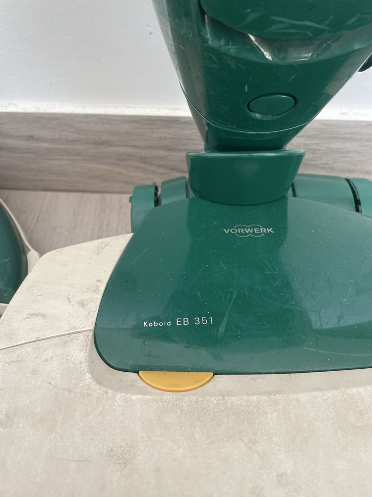 Vorwerk Kobold VK 131 Usado a funcionar com acessórios