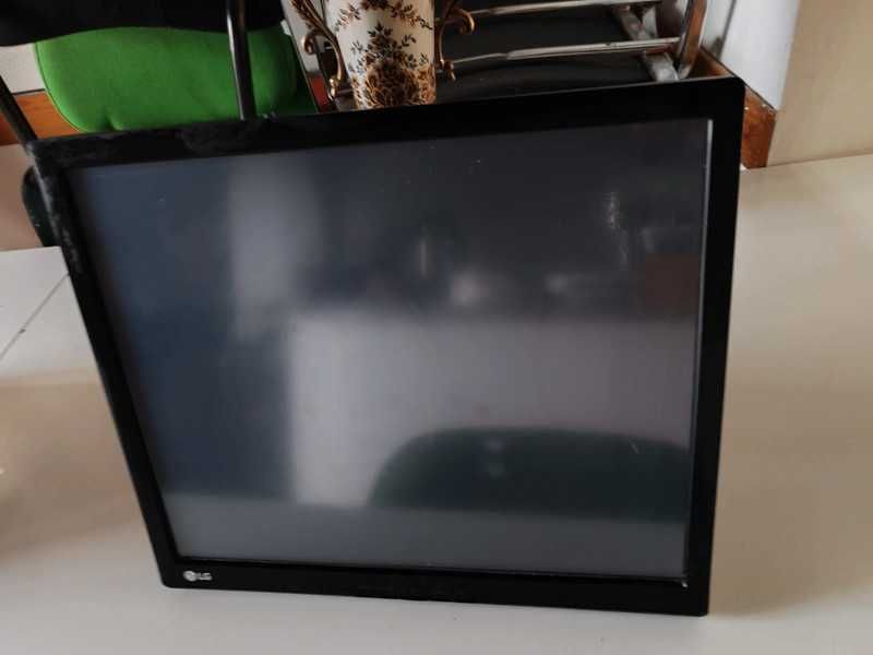 Monitor LG Touch Screen