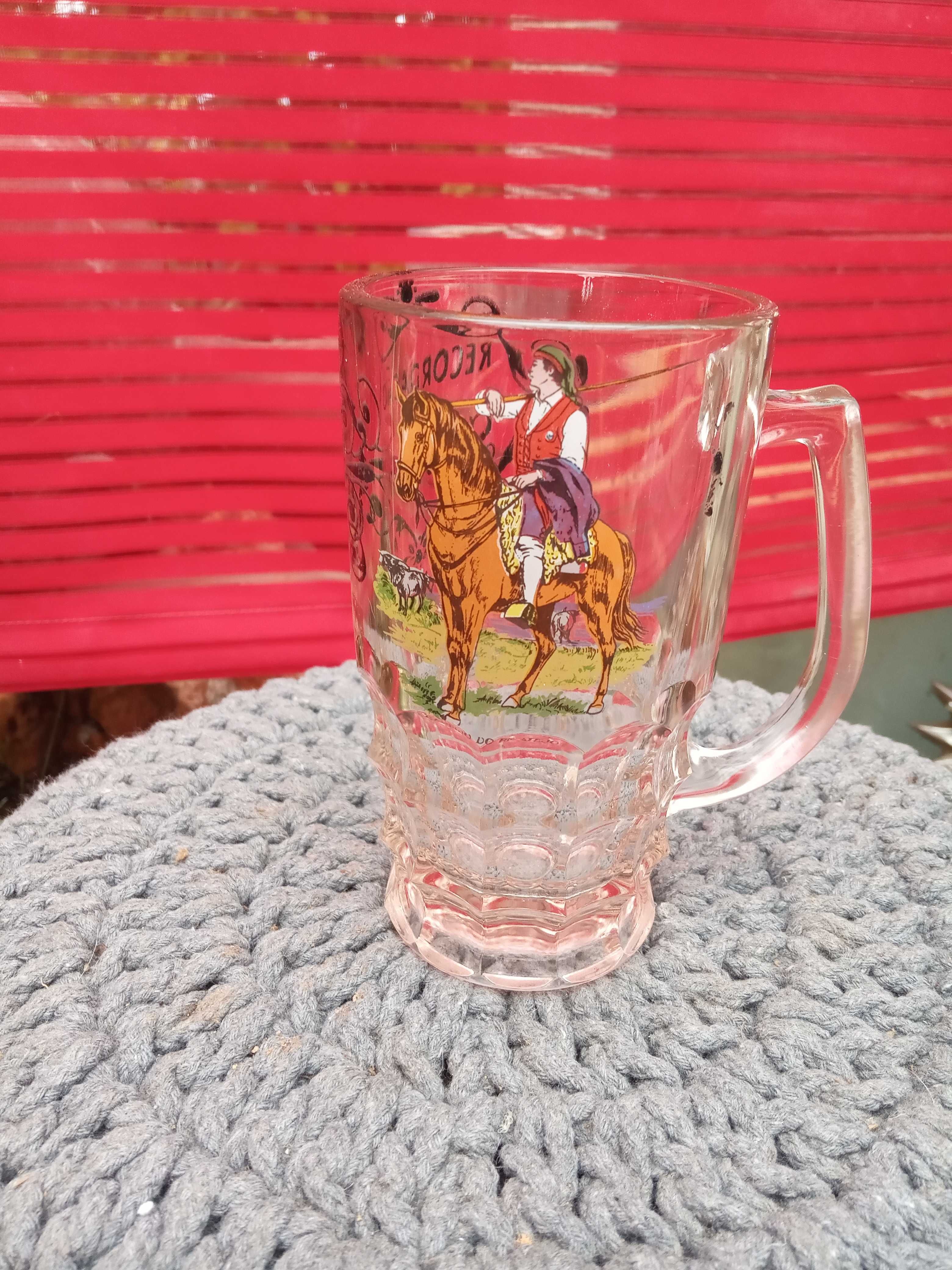 Caneca antiga recordação de Santarém