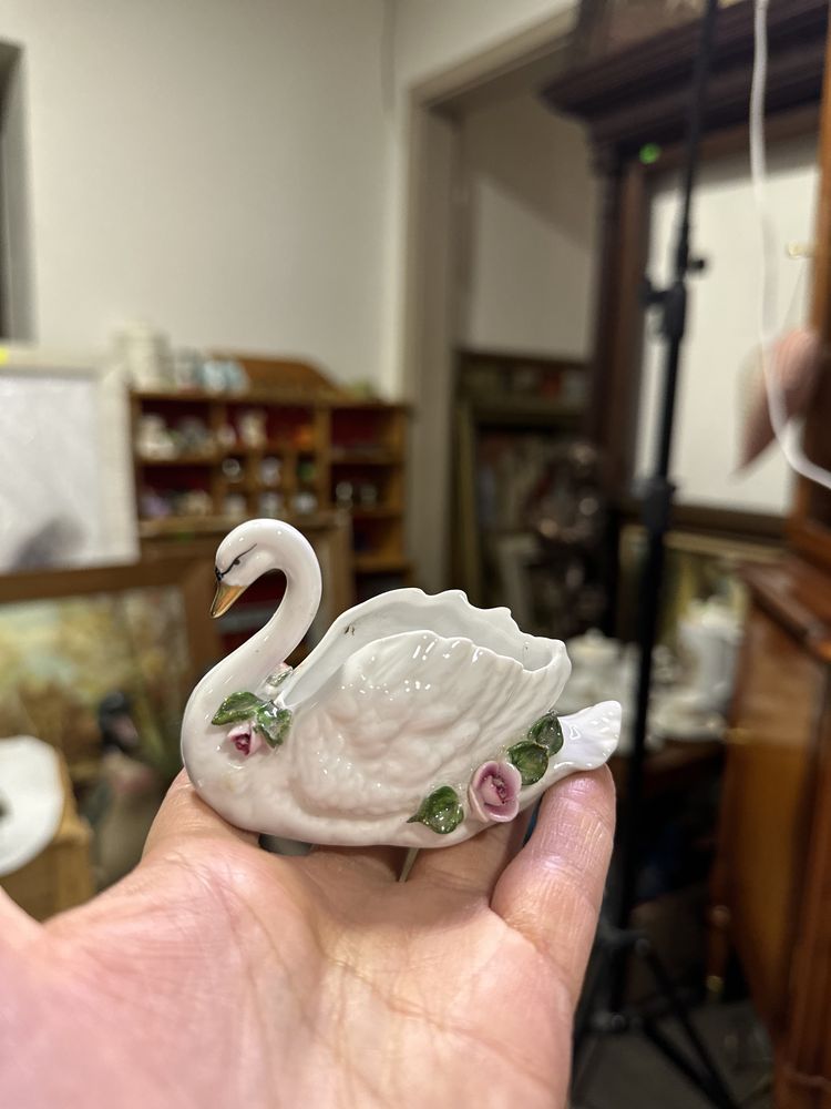 Figurka Łabędź łabędzie dekoracja stara porcelana Gerold ptak 164