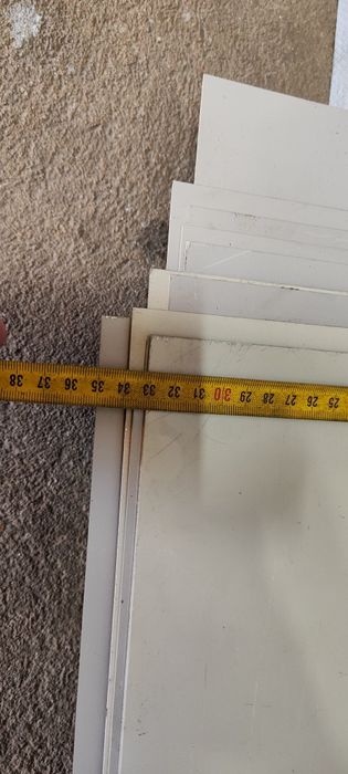 Blacha 0,5mm formatki 1,9-2 m /szerokie 23-33 cm ,malowane z dwóch str