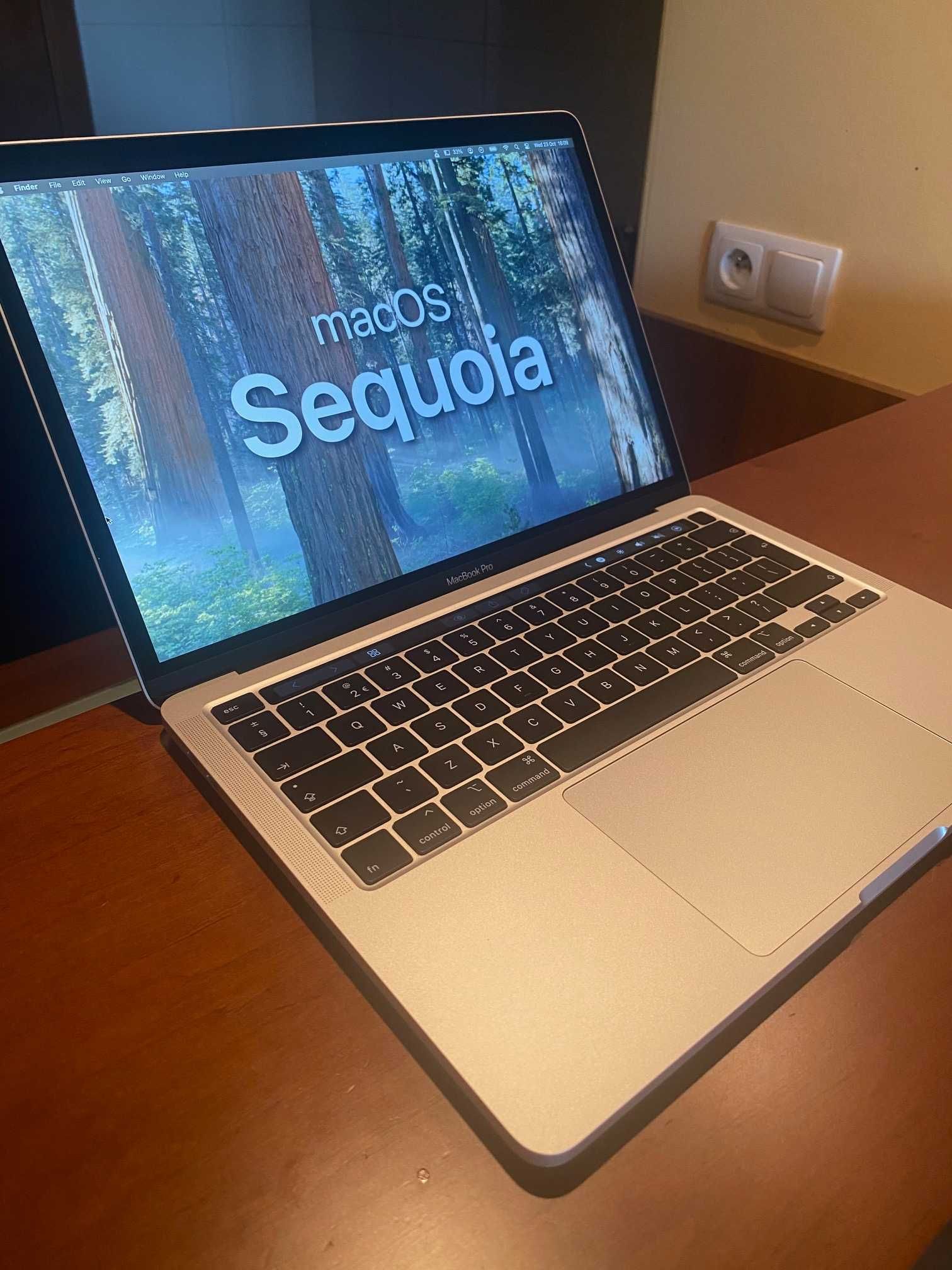  MacBook PRO 13" - 16/512 - 4x TB - Touchbar