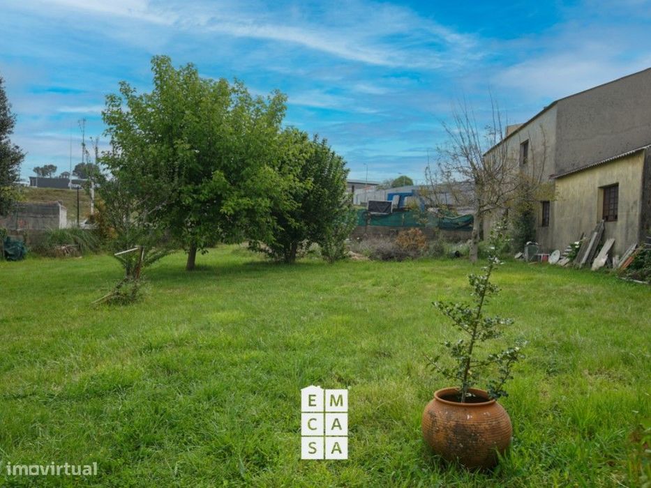 Terreno com PIP Aprovado em Arrifana