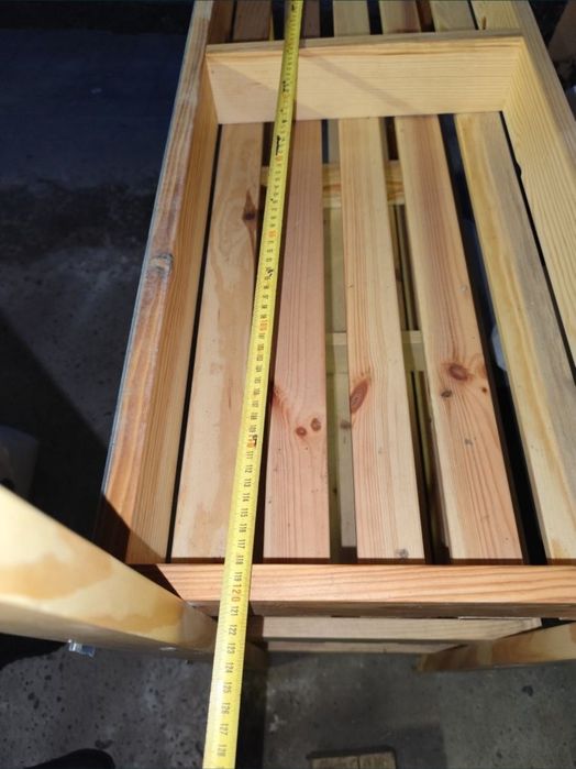 Дерев'яний стелаж для хліба/булок/овочів/фруктів