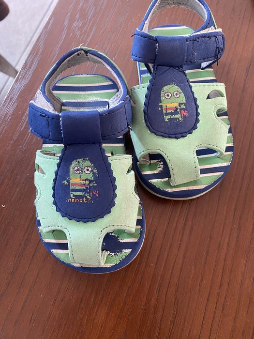 Sandały, buty do wody