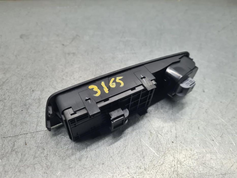 Comando / botão / interruptor vidros frente esquerdo AUDI A1 Sportback