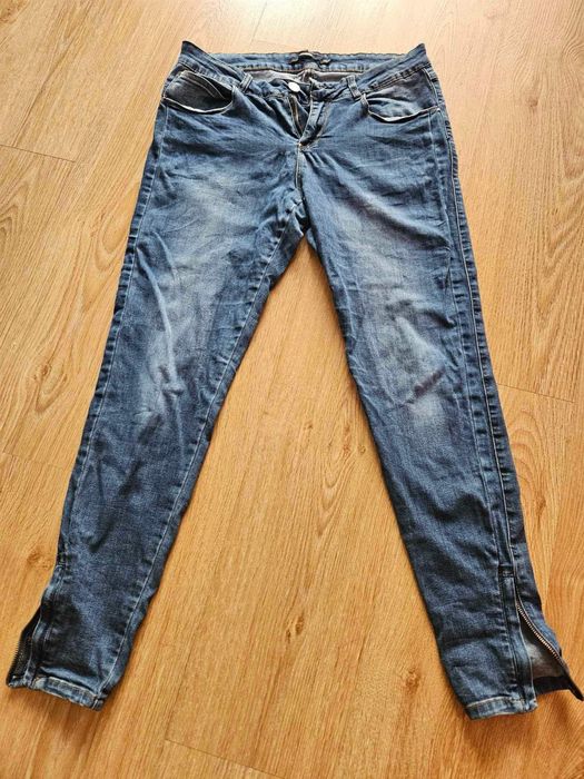 Spodnie jeansowe Sinsay 40