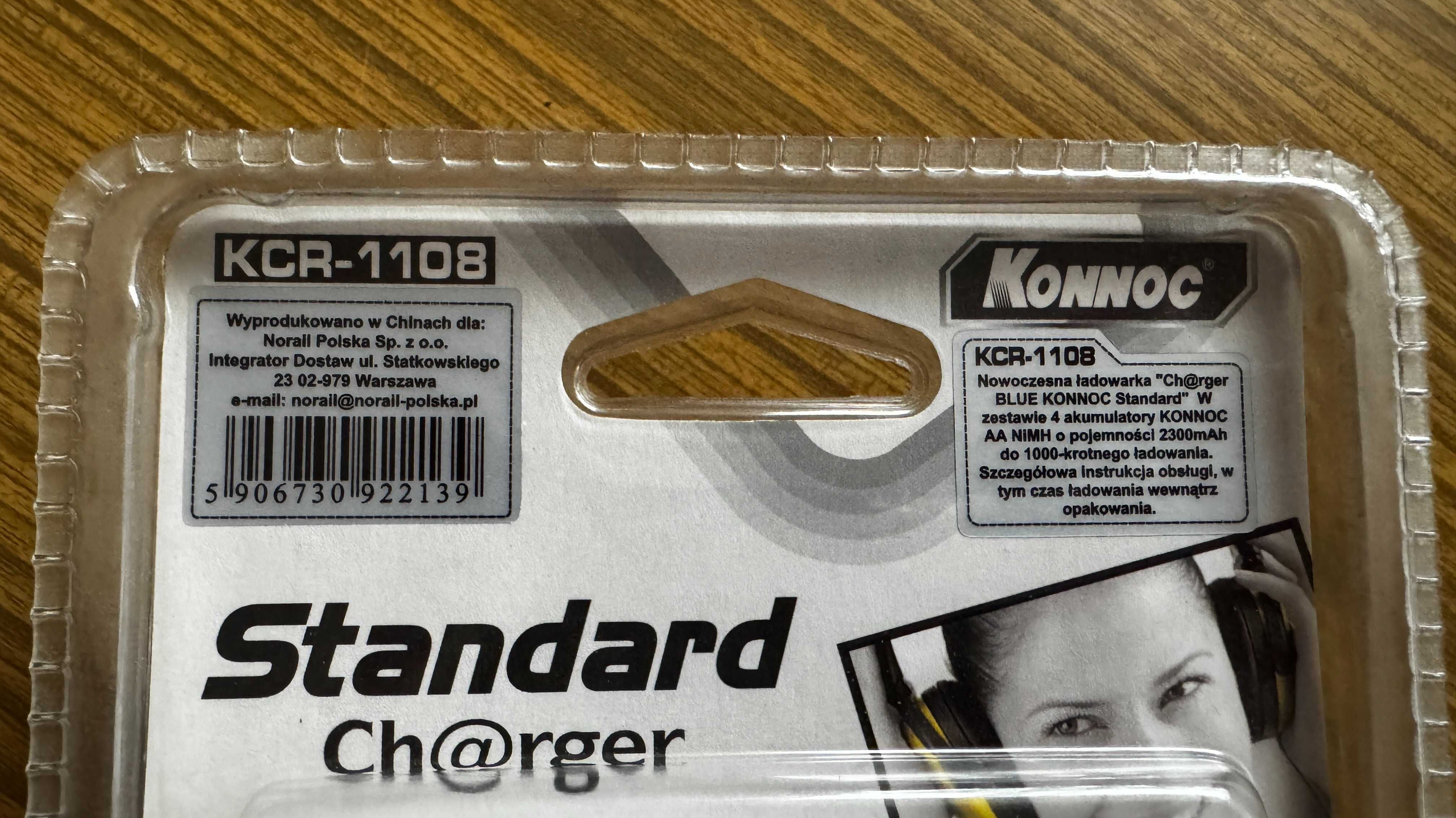 Ładowarka akumulatorków NI-MH/NI-CD AA AAA KONNOC KCR-1108 + 4x aku