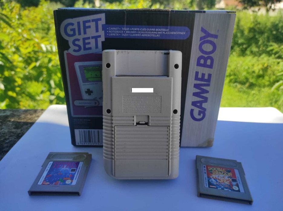 Nintendo Game Boy DMG-01 + Jogos + Acessórios Paladone