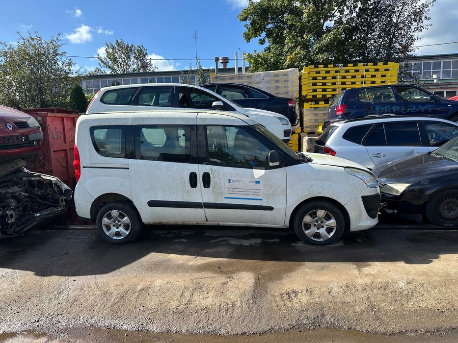 FIAT DOBLO  części blacharskie