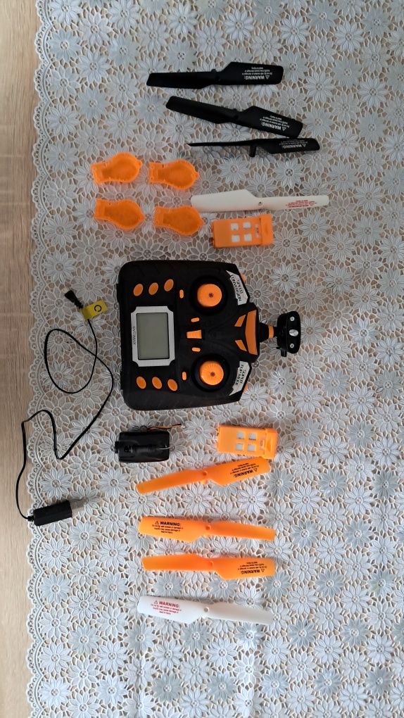 pilot-kontroler do drona Overmax X-Bee 3.1 Plus WiFi.
