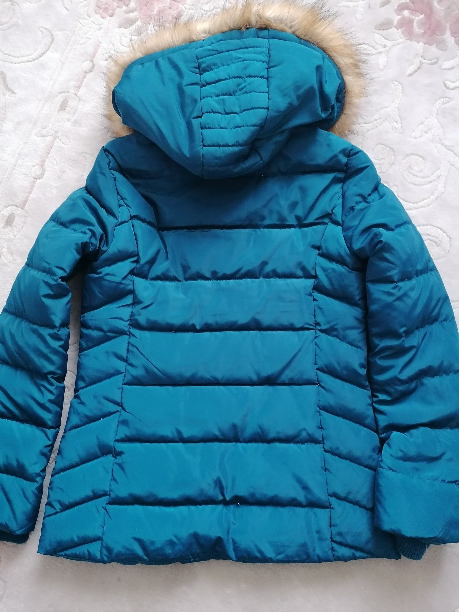 Зимняя куртка бирюзового цвета