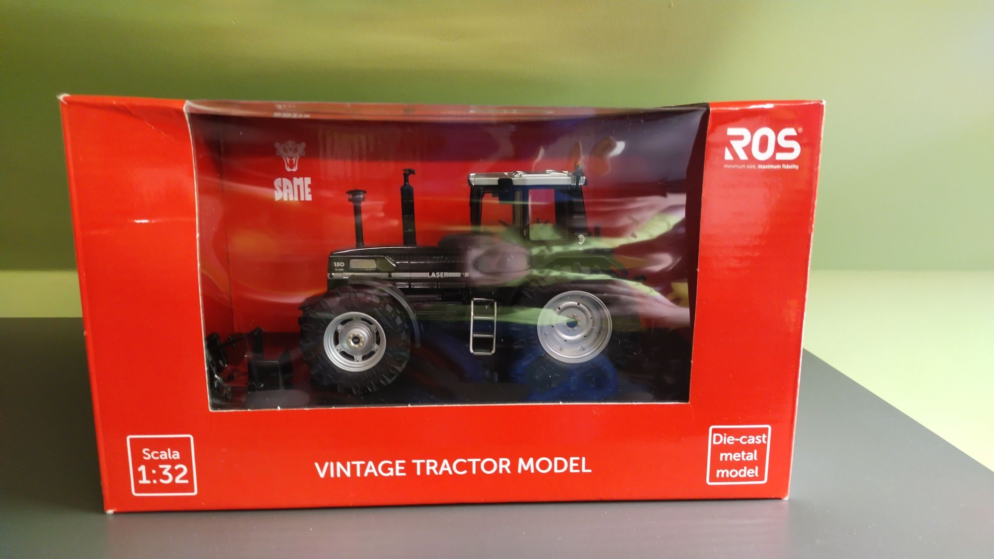 Traktor Same Laser 150 Black Ros 1:32  jak siku britains