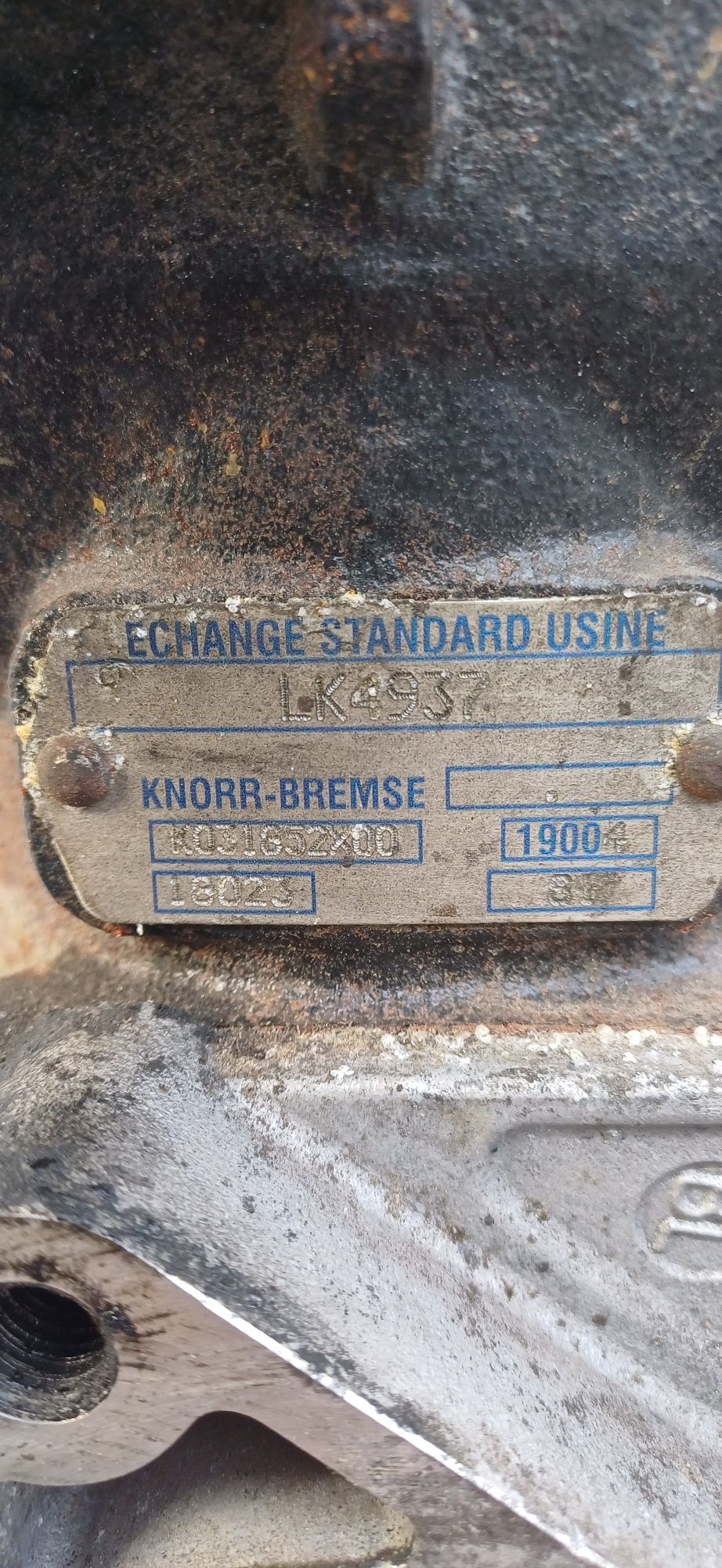 Компресор 2х циліндровий Knorr-Bremse K031852x00-Lk4937
     0 відгукі