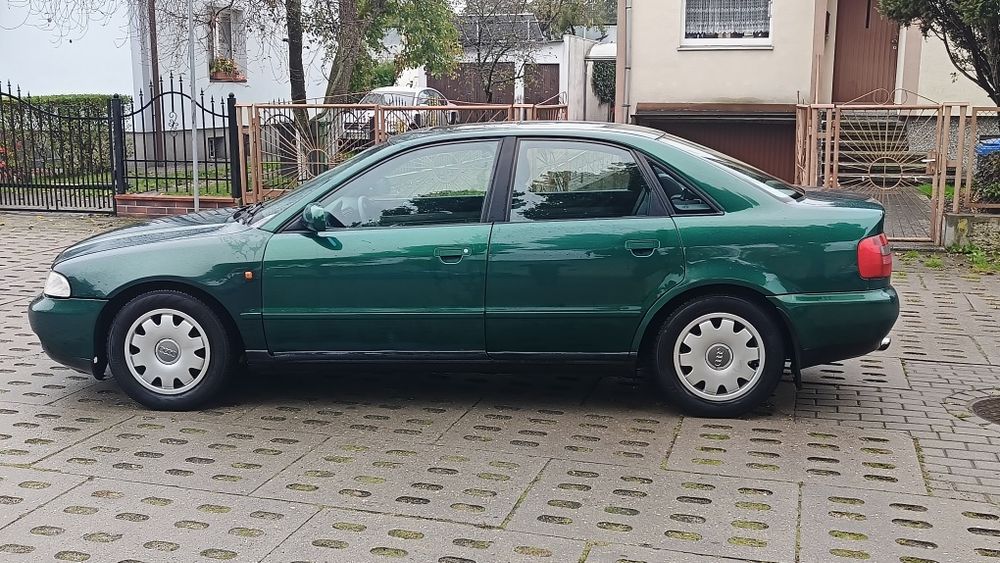 Audi A4 B5 1.8 benzyna sprawna klima