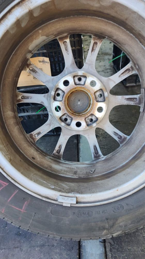 Cztery alufelgi 16 do BMW, 5x120 7 ET31 w bardzo dobrym stanie