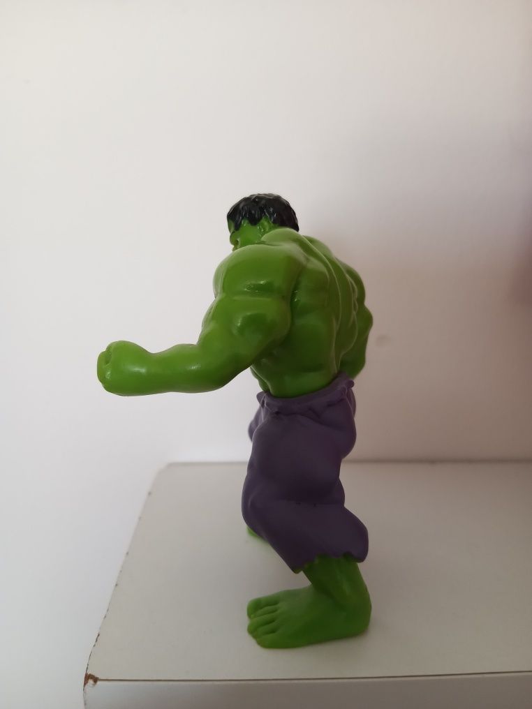 Brinquedo Figura Hulk 8,5cm