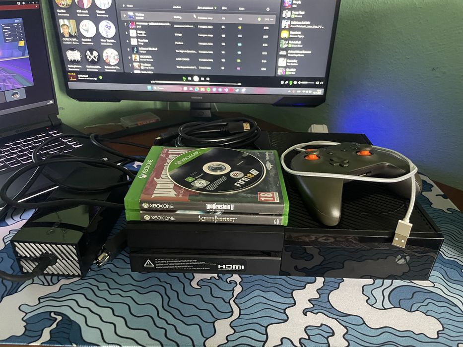 Продам Xbox One 1TB + 3 Гри та Комплект Аксесуарів