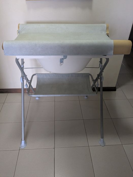 Trocador com banheira