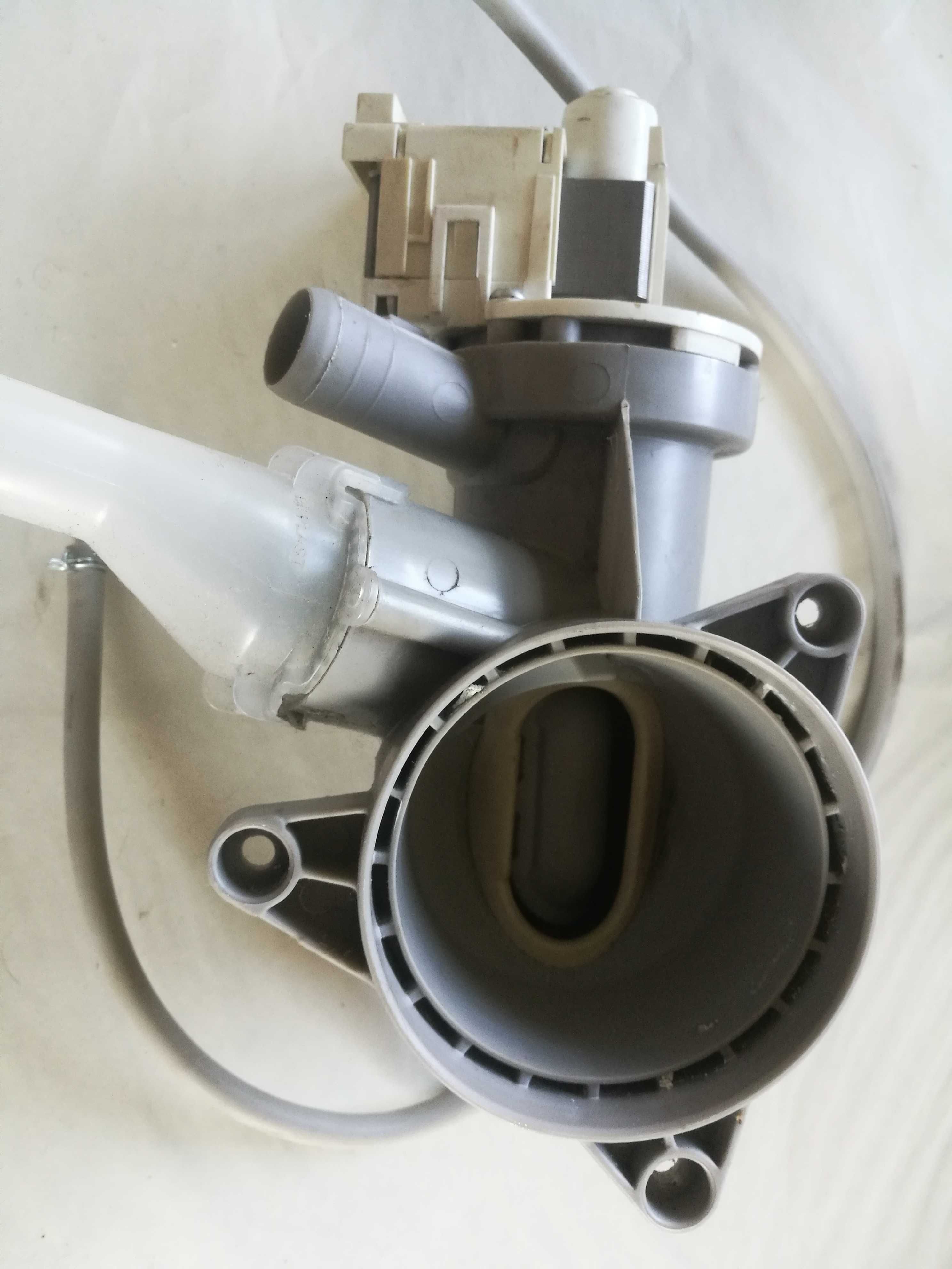 Pralka electrolux FLEXCARE pakowana od góry