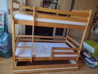 Łóżko piętrowe drewniane