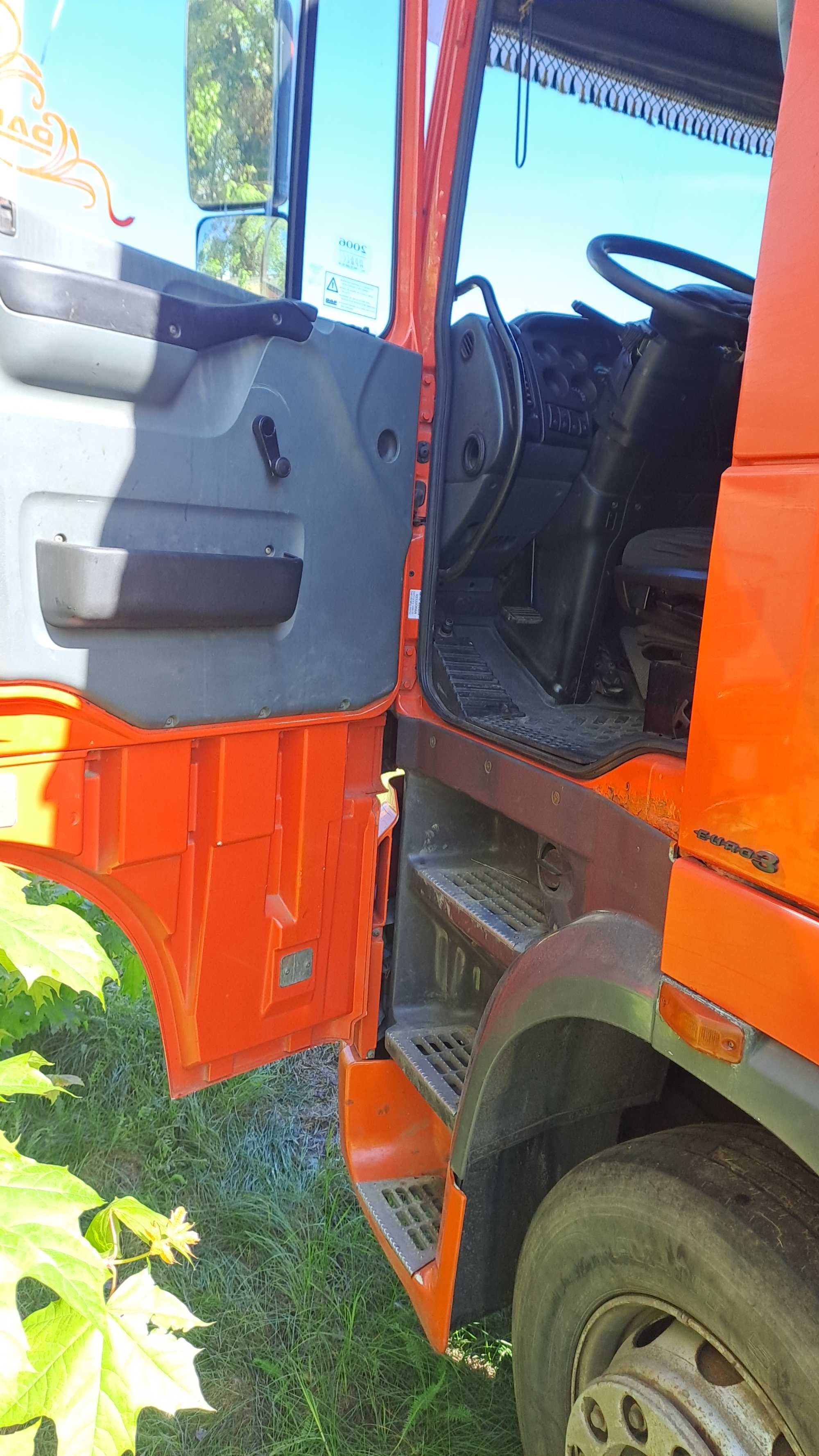 Тягач DAF XF 95 380