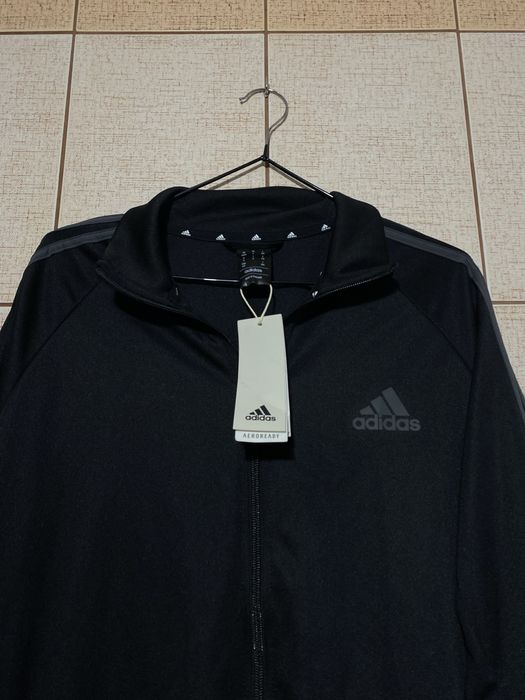 нова кофта олімпійка зіпка adidas new collection