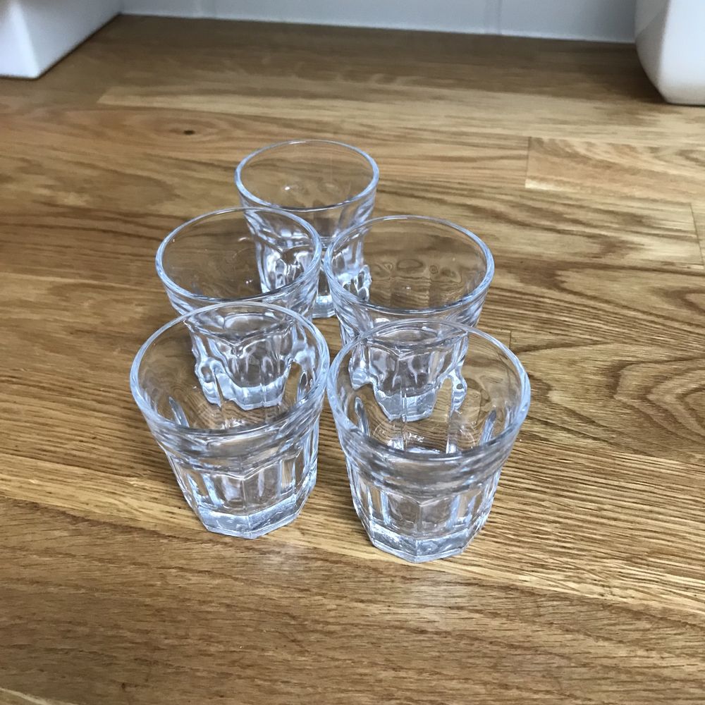Kieliszki z grubego szkla z Ikea