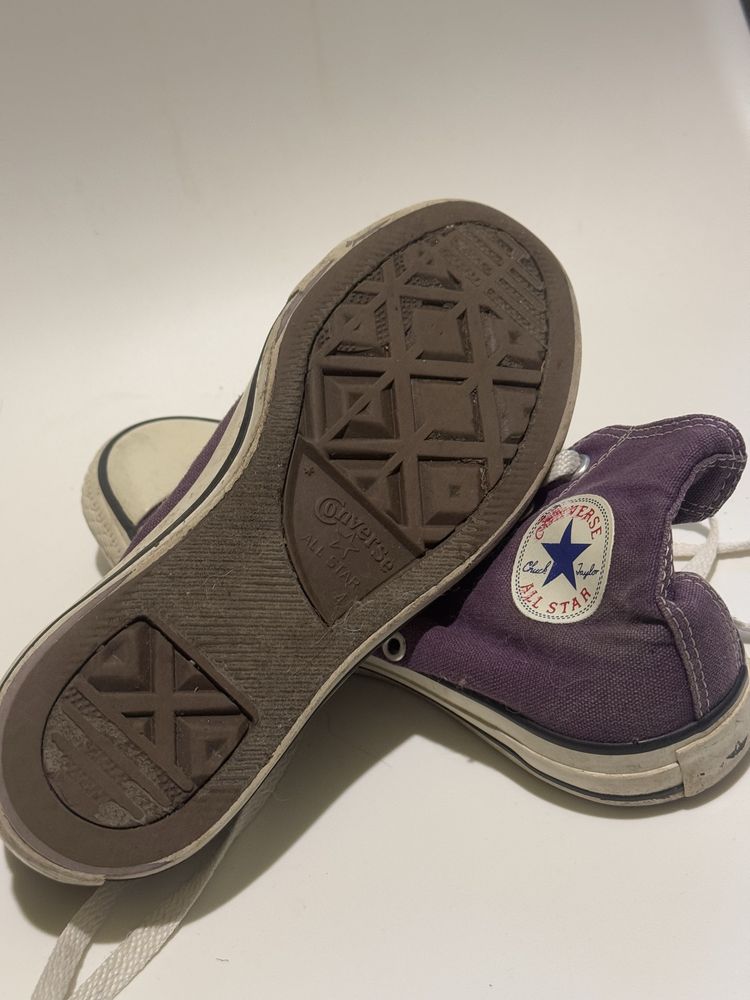 Фіолетові convers all stars