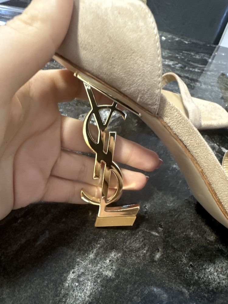 Sandaly Saunt Laurent nowe