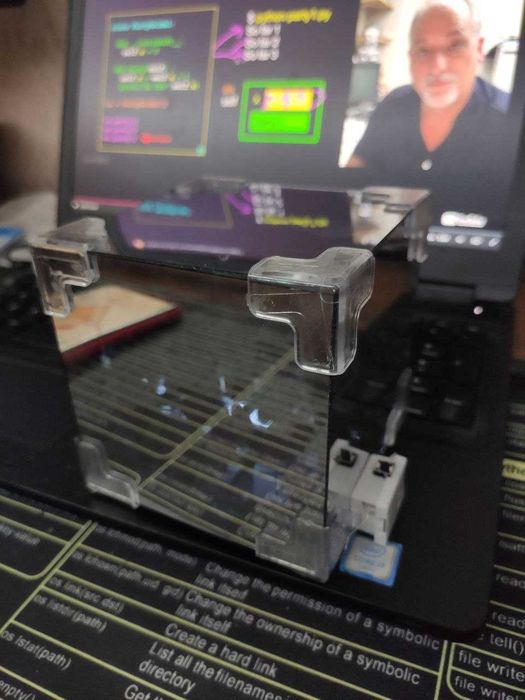 кубик подарунок до дня жінки 8 березня