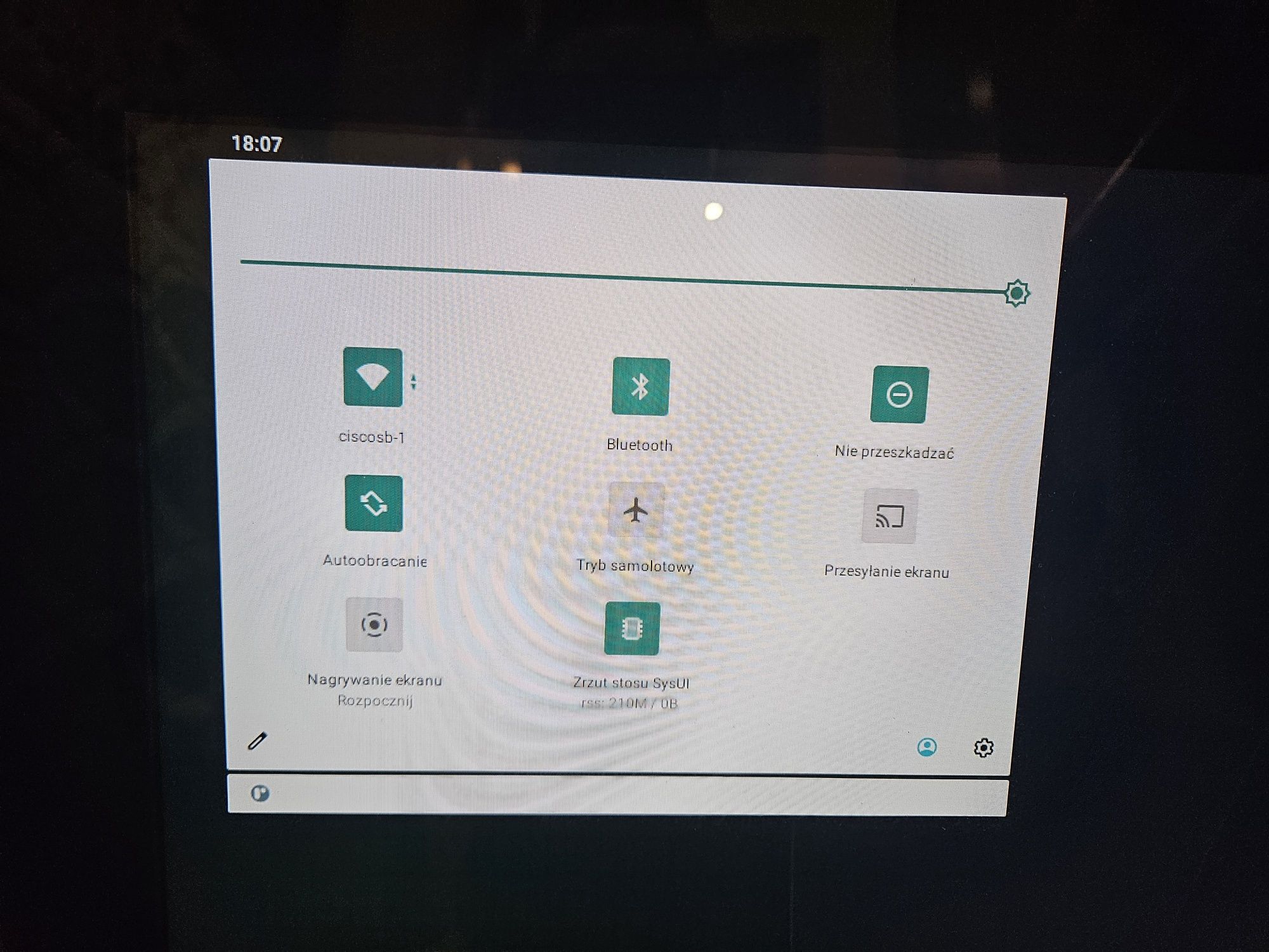 XORO MegaPAD 2404 V6 – 24" tablet