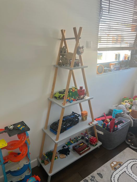 Stojący regał/półka TIPI