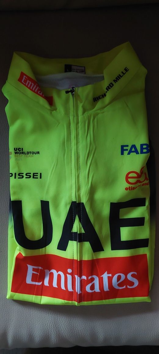 Colete ciclusmo UAE