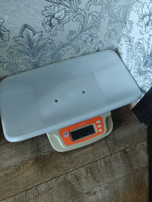 Ваги для новонароджених / весы для новорожденных