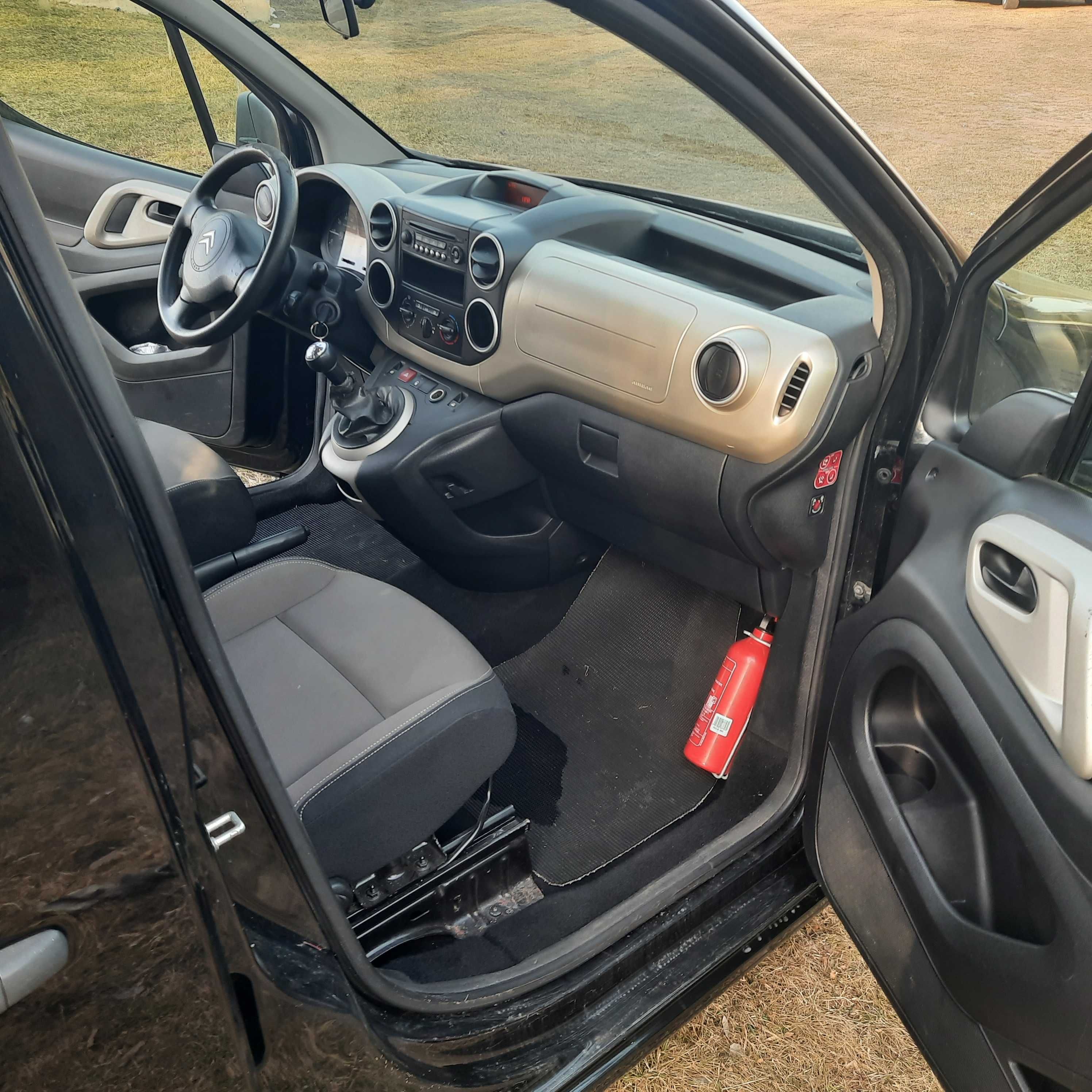 Berlingo  1.6 hdi 2014 r  Multispace - Bezwypadkowy-Po Lift