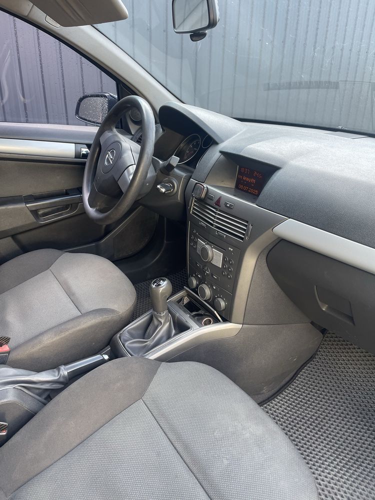 Opel astra H 1.6