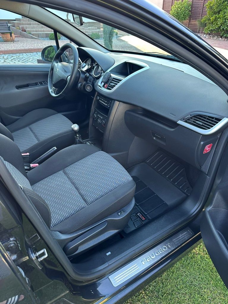 Peugeot 207 1.6 ehdi zadbany