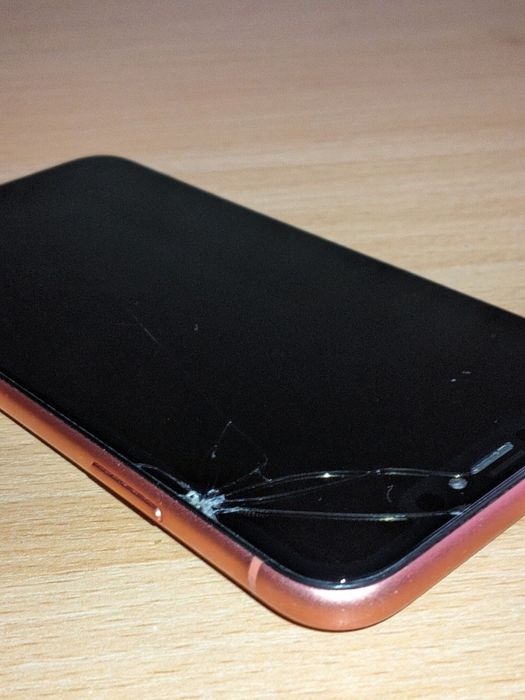 iPhone XR 128 GB • Bez blokad • Pęnknięty ekran • Wymiana •