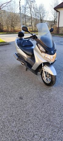 Suzuki Burgman 125