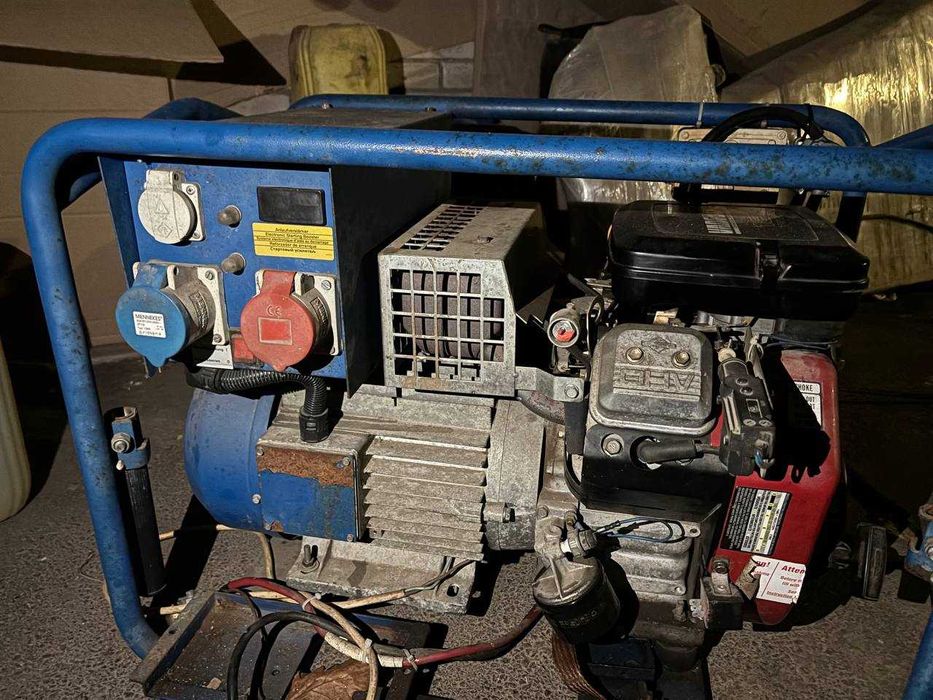 Електрогенератор бензогенератор Б/У Geko 9001 ED-AA/SHBA(SEBA)