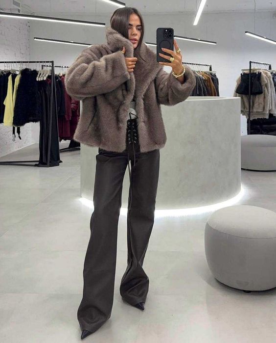 Жіночі штани  палацо з еко шкіри на шнуровці шоколад та чорні